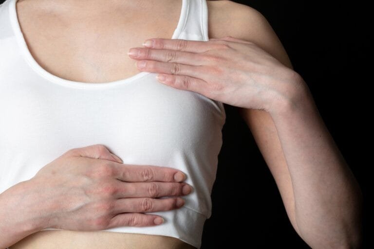 Qual médico procurar para a redução da mama?